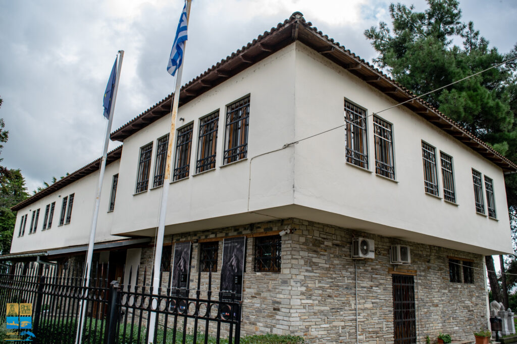 Δίον